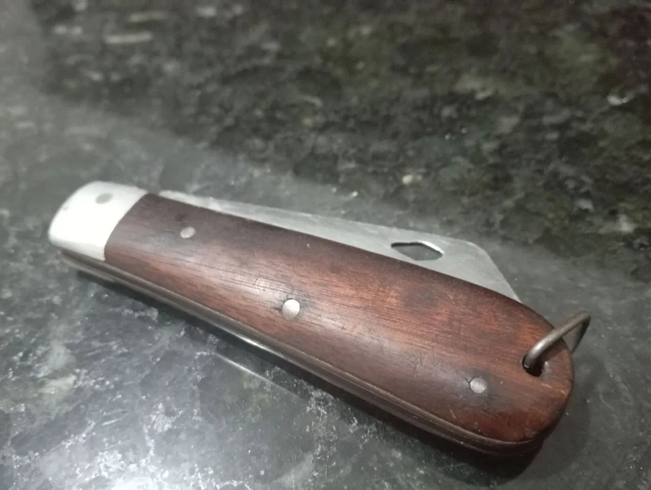 Canivete retrátil com cabo de madeira 64962676633731124