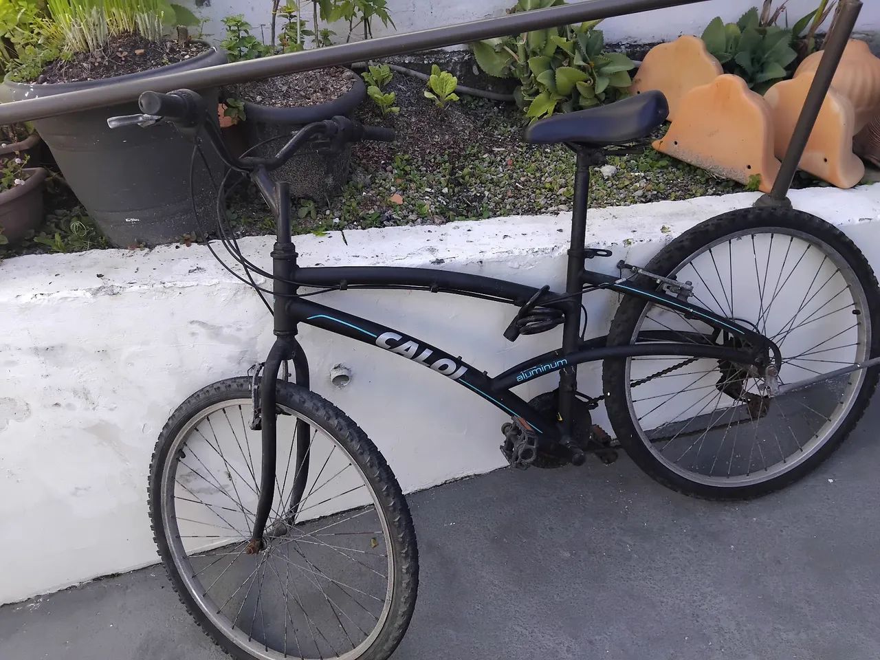 Vendo bicicleta Caloi de aluminio - Foto 2