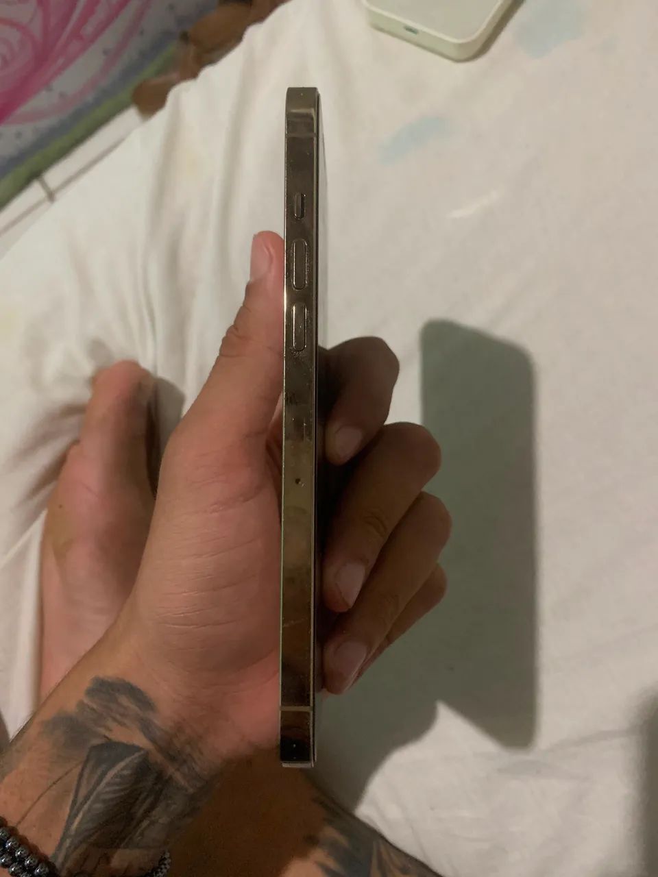 iPhone 12 Pro Max (traseira original trincada) - Foto 2
