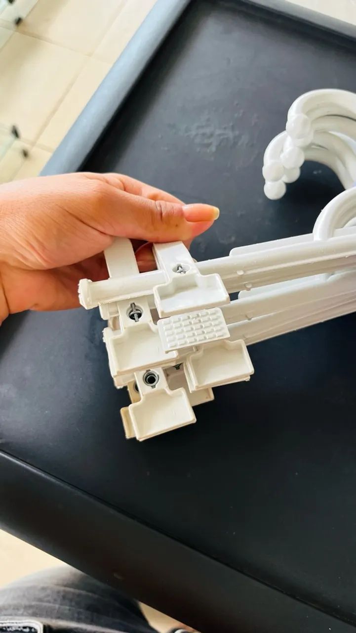 Cabides de saia branco na promoção  - Foto 4