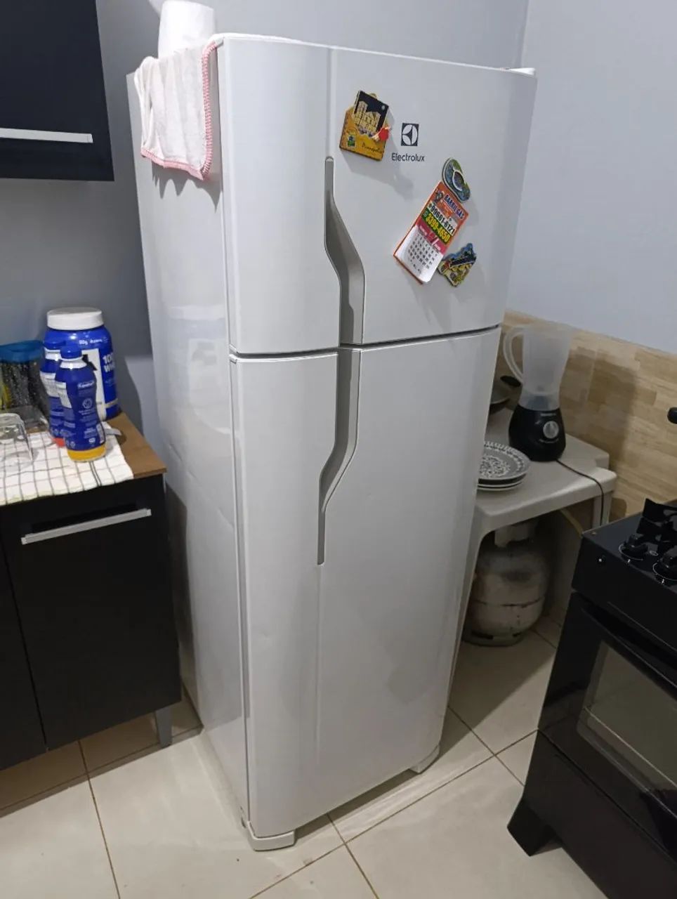 Geladeira Eletrolux funcionando perfeitamente 