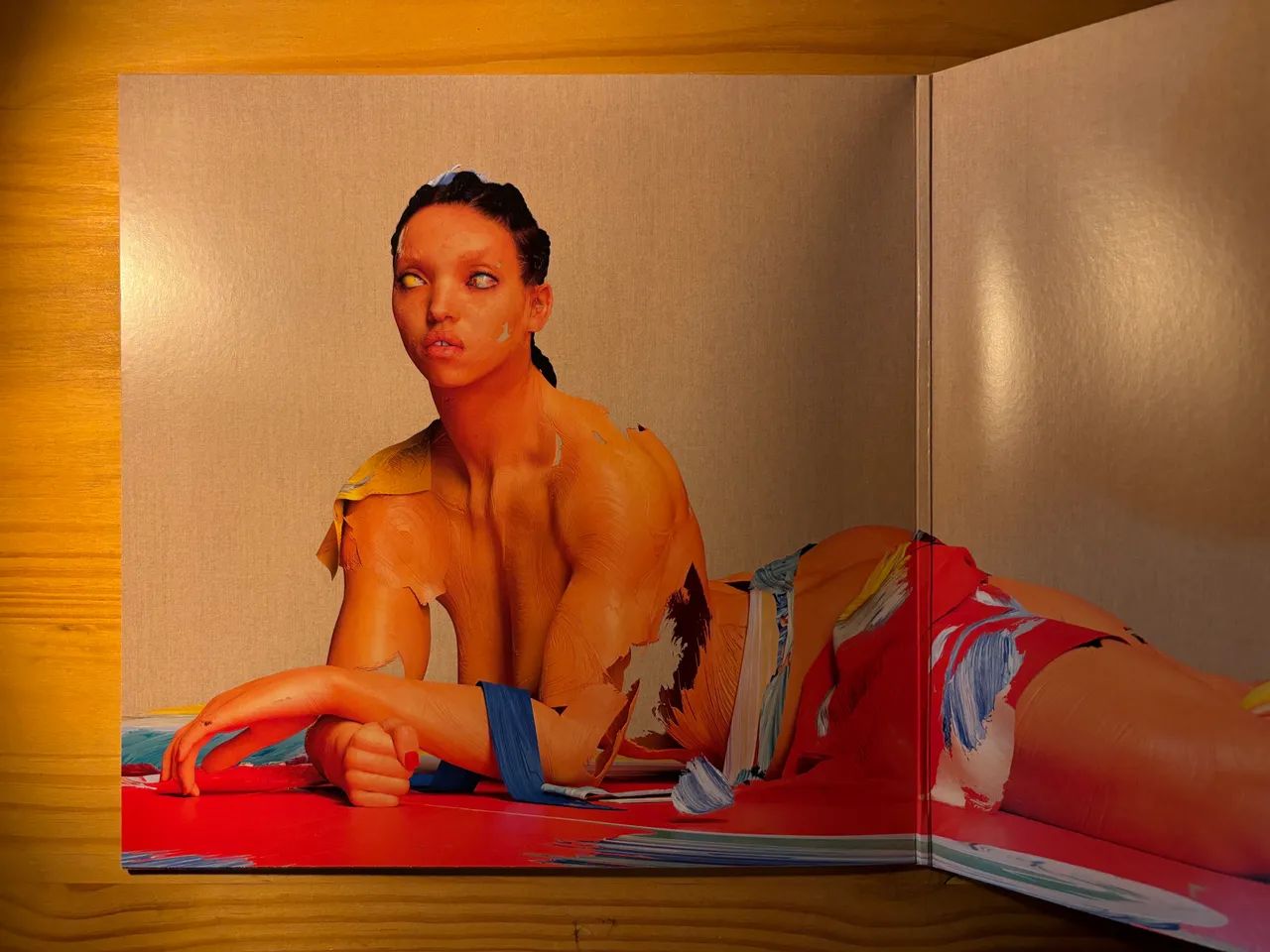 Disco de Vinil LP FKA Twigs - Magdalene  - Foto 2