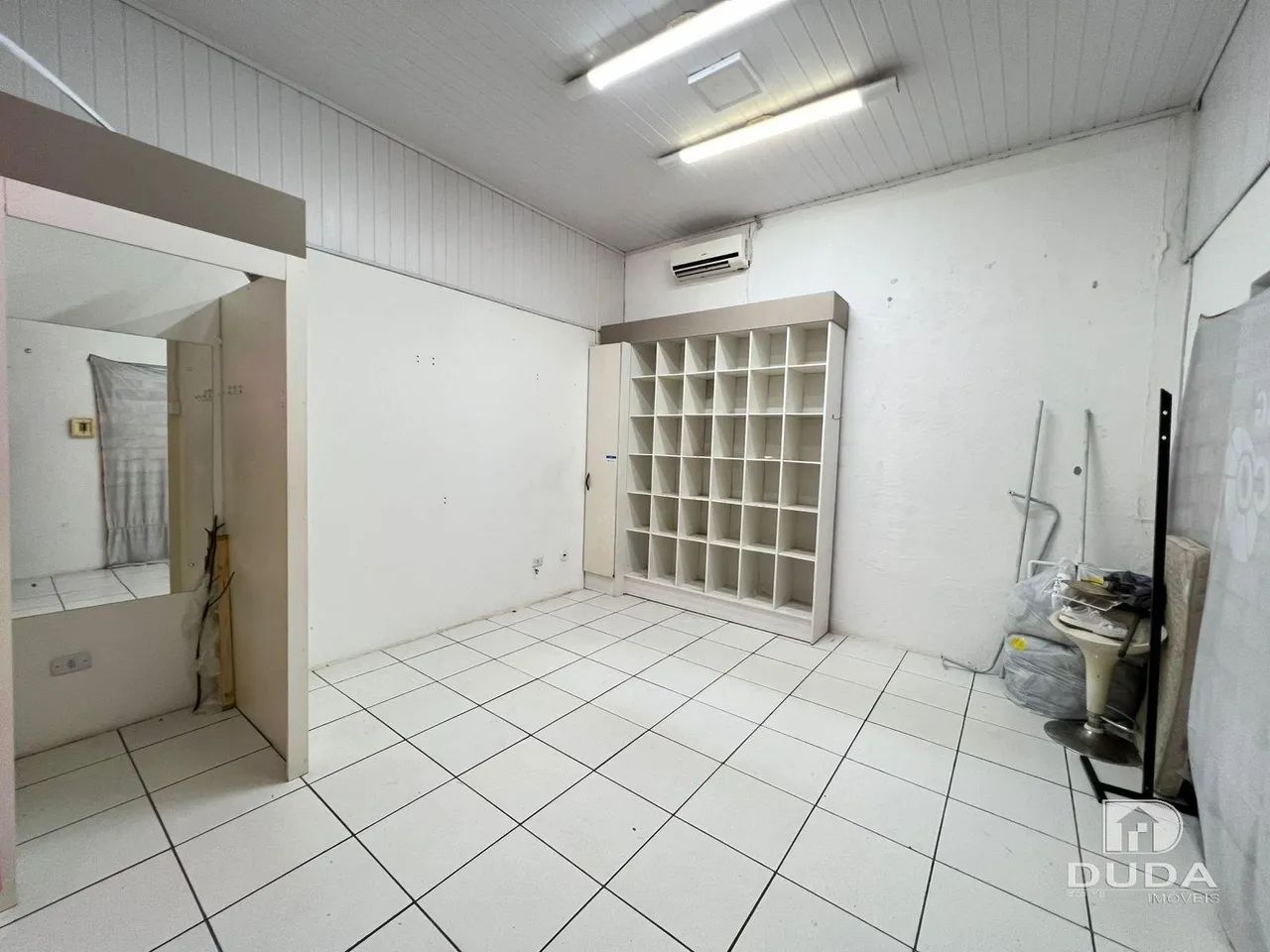 Sala Comercial Térrea no Shopping Pórtico - Foto 5