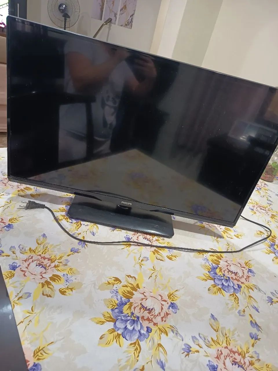 TV Philips 32 polegadas - não é SMART - Foto 2