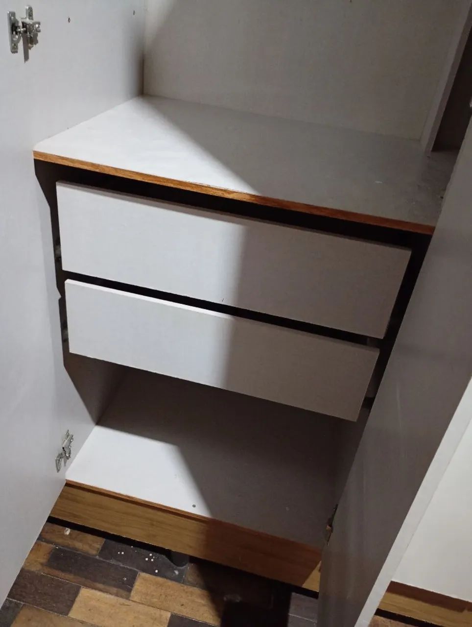 Vendo guarda roupa de solteiro  - Foto 3
