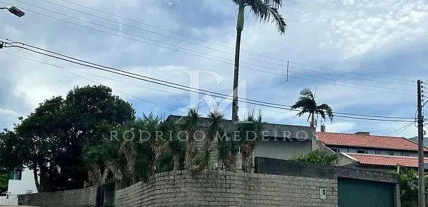 Casa à venda em Coqueiros, Florianópolis, com vista para o mar