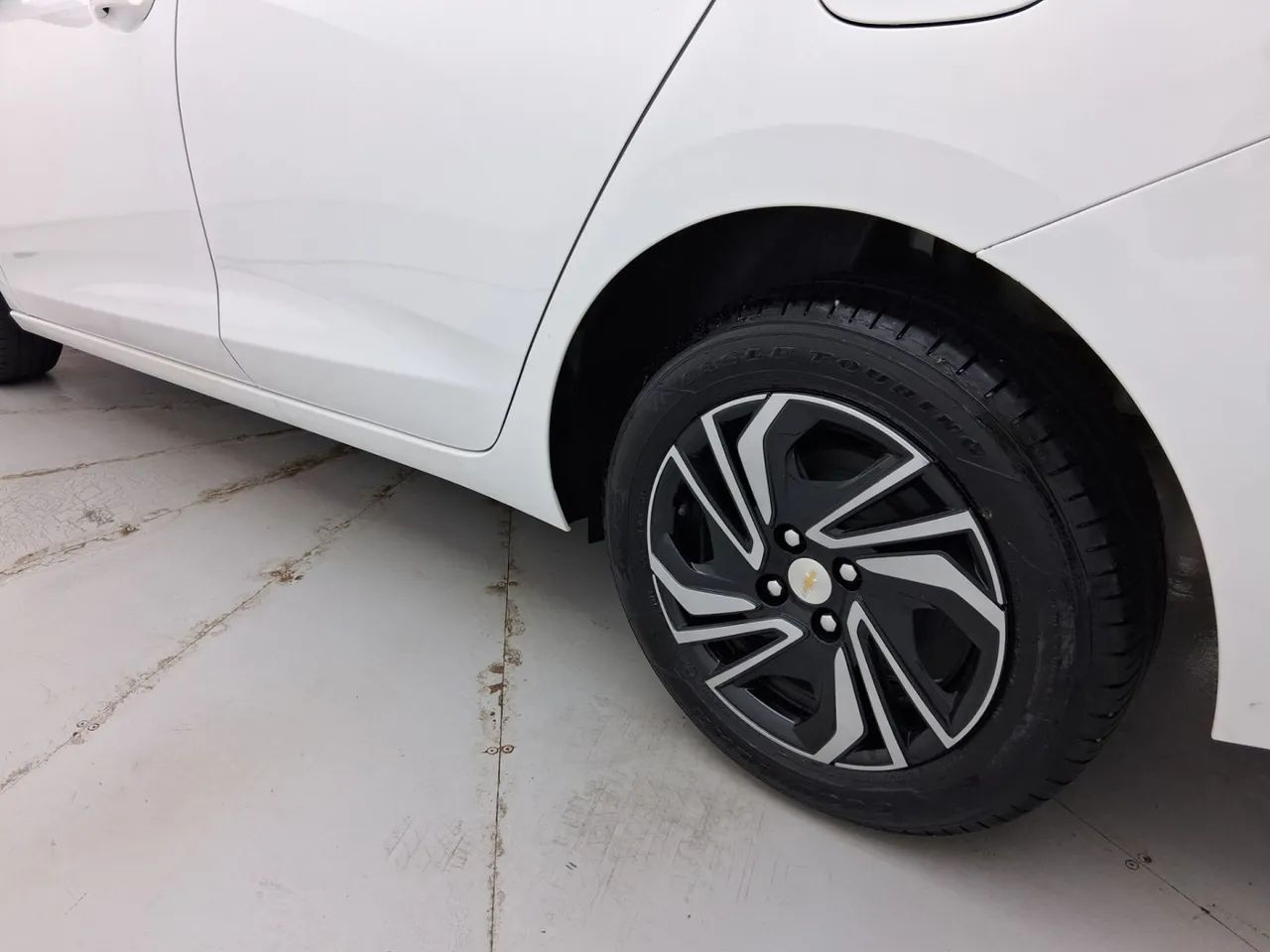 Chevrolet Onix Activ 1.4 8V Flex Aut. 4P, foto 12 de 18