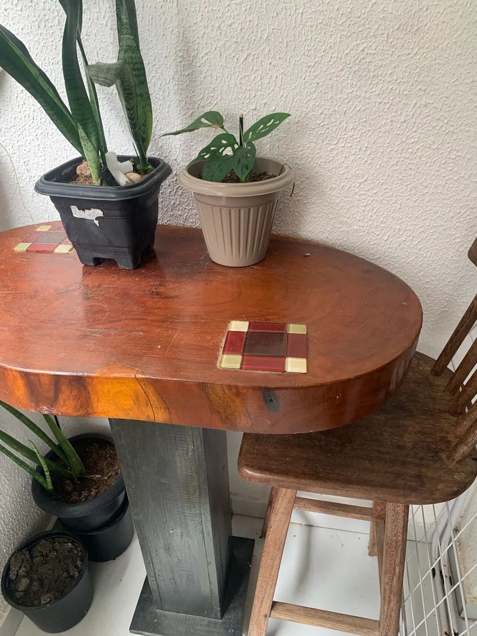 Mesa de madeira e cadeira rústica  - Foto 5