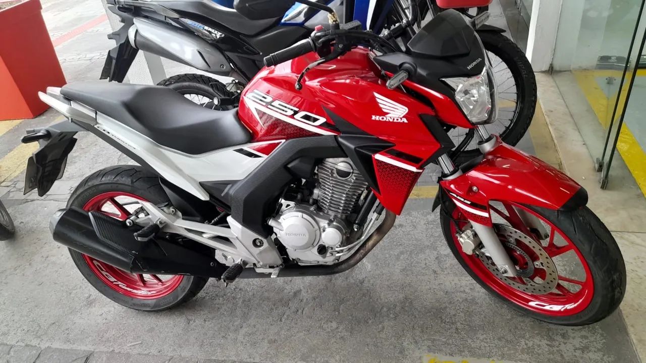 CB TWISTER 2022 ABS  - Foto 5