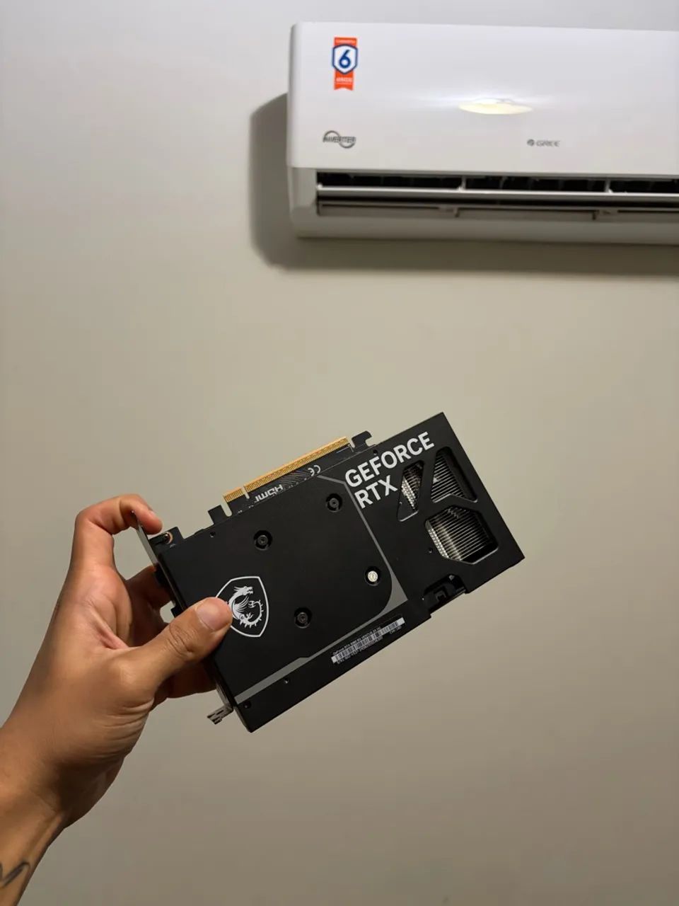 RTX 5060 8gb MSI - PLACA DE VIDEO - Foto 4
