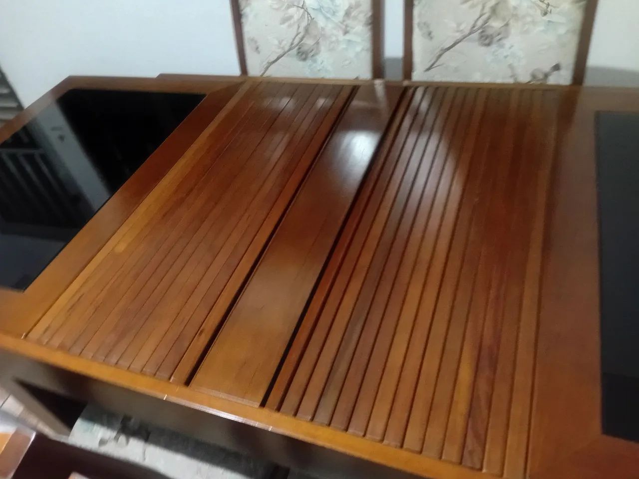 Mesa com 6 cadeiras $1.100 - Foto 5
