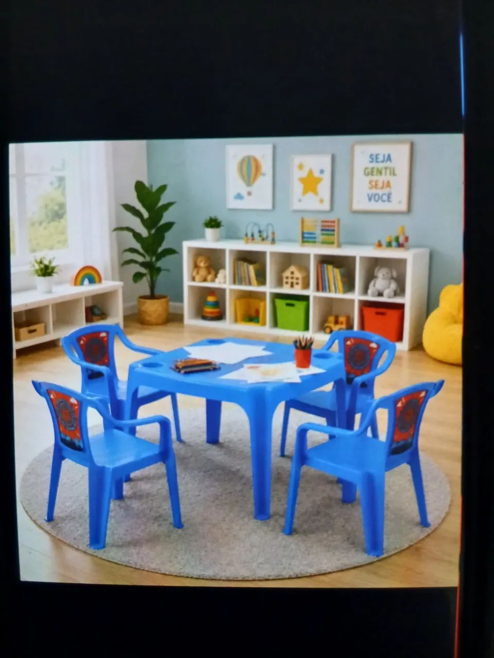 Kit 2 mesas e 2 cadeiras infantil 