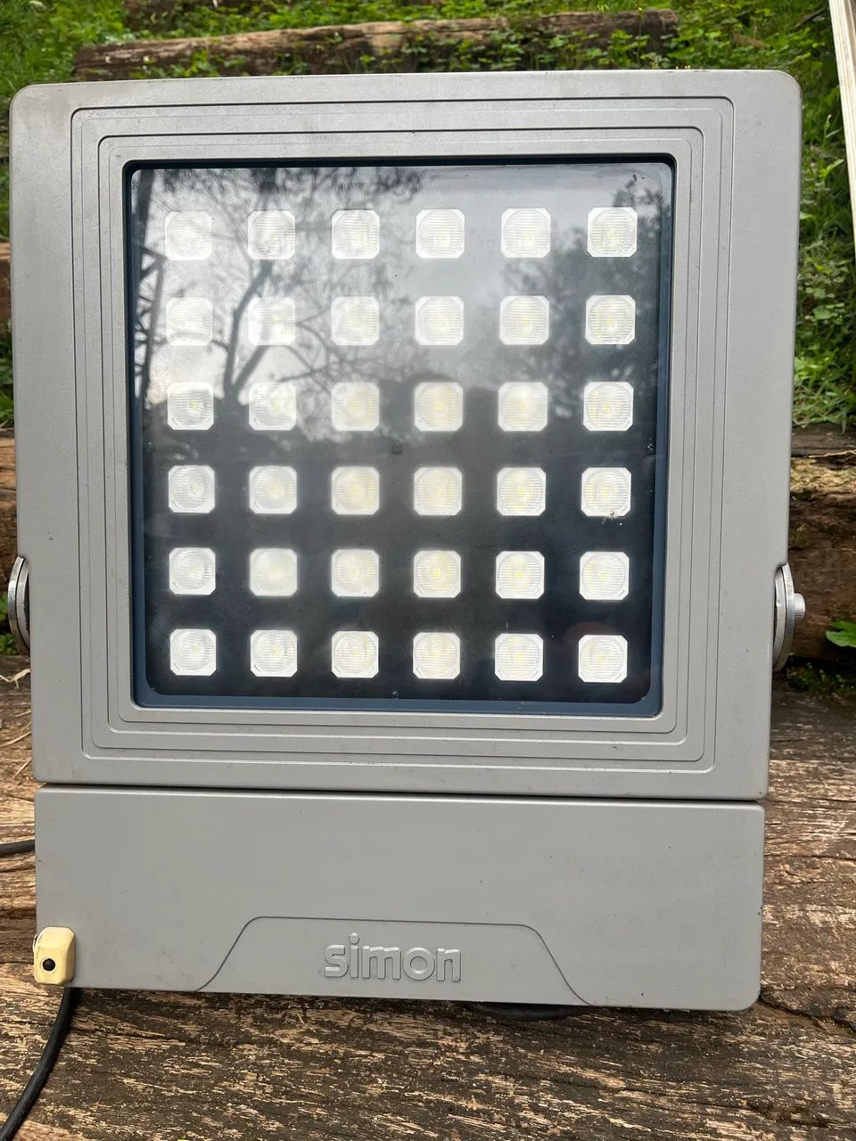 Refletor de LED Simon 
