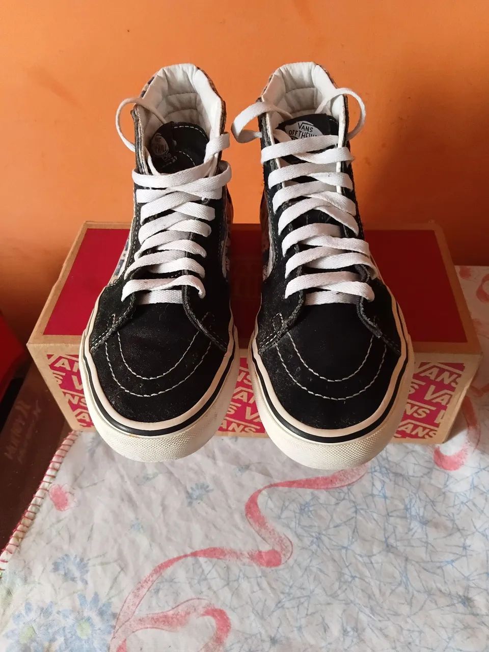Tênis VANS. 