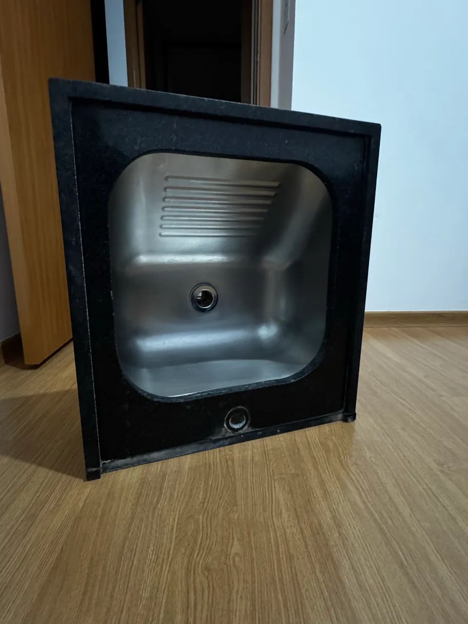 Sink with Black São Gabriel Granite Stone