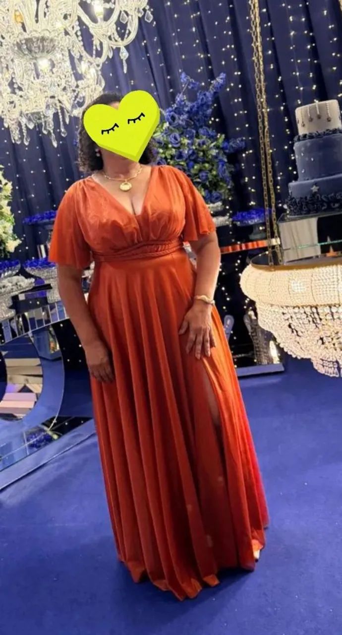 Aproveite a oportunidade, baixou o preço desses vestidos lindos de festa. 