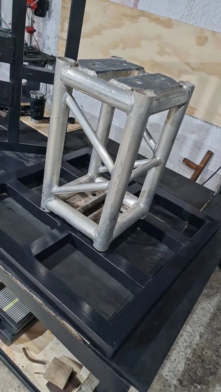 Base q30 boxtruss aço  - Foto 2