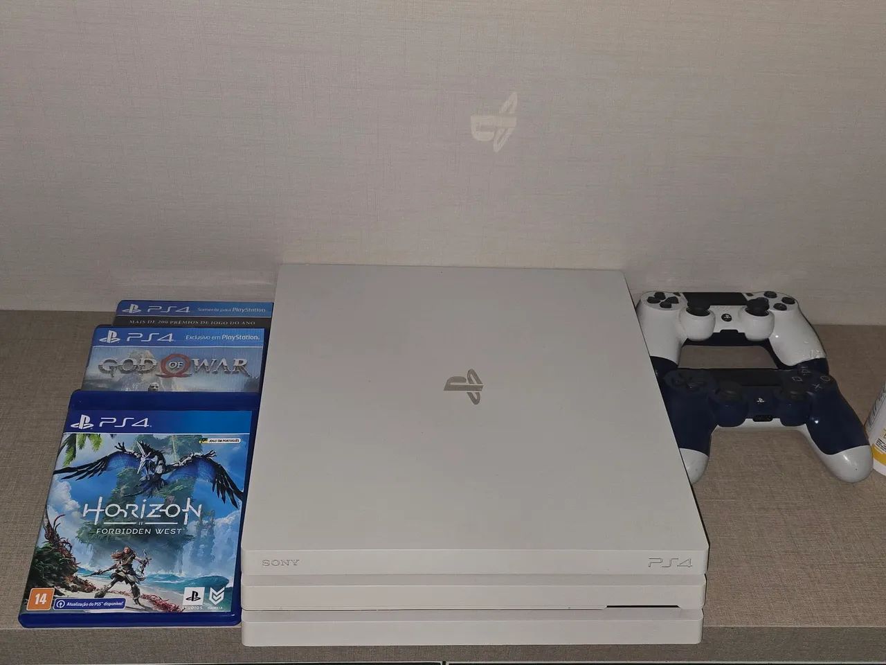 Ps4 PRO branco