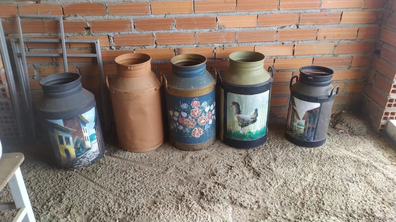 Latão de leite antigo 320 cada!