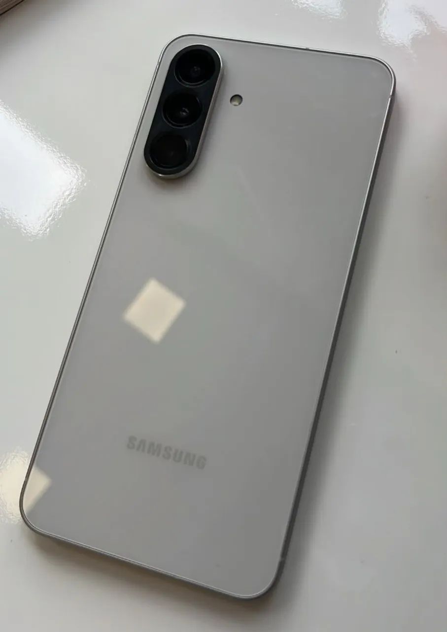 Sansung Galaxy A56 5g Duo 256gb - Foto 2