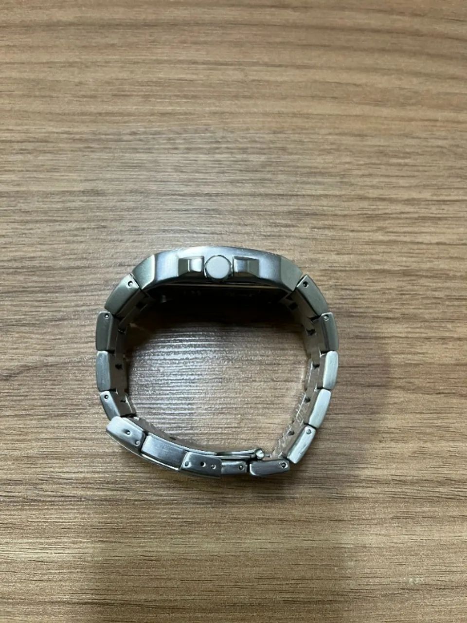 Relógio Guess 34mm x 44mm - Foto 3