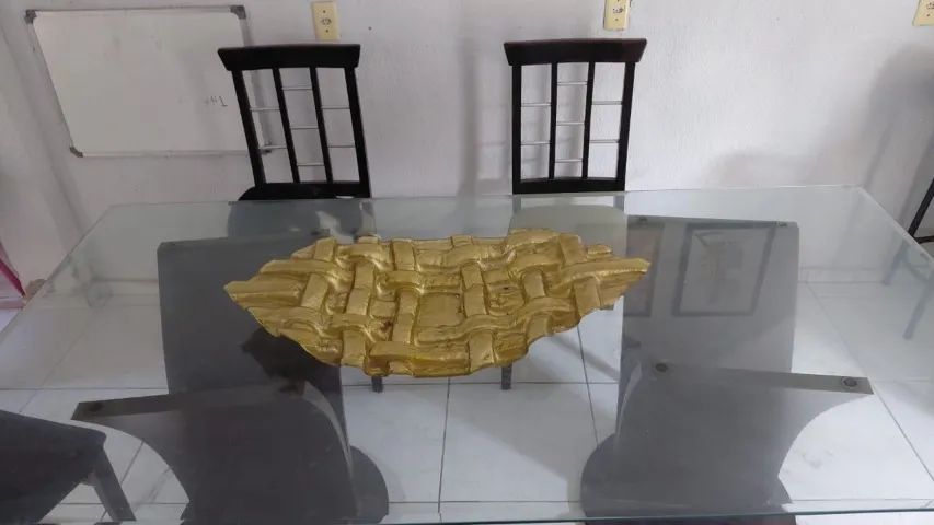 Mesa de jantar em vidro + 7 cadeiras + centro de mesa