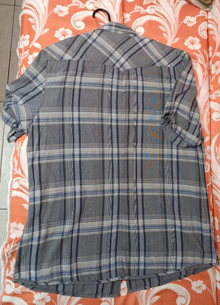 Camisa manga curta H&M (marca Divided) importada 100% algodão - Foto 2