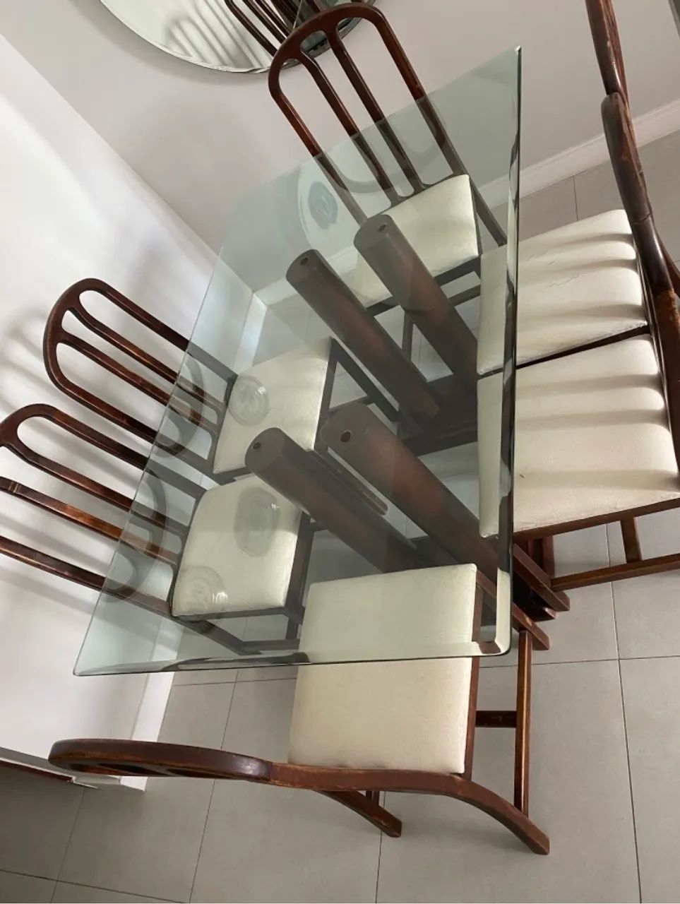 Mesa com tampo de vidro com 6 cadeiras - Foto 5
