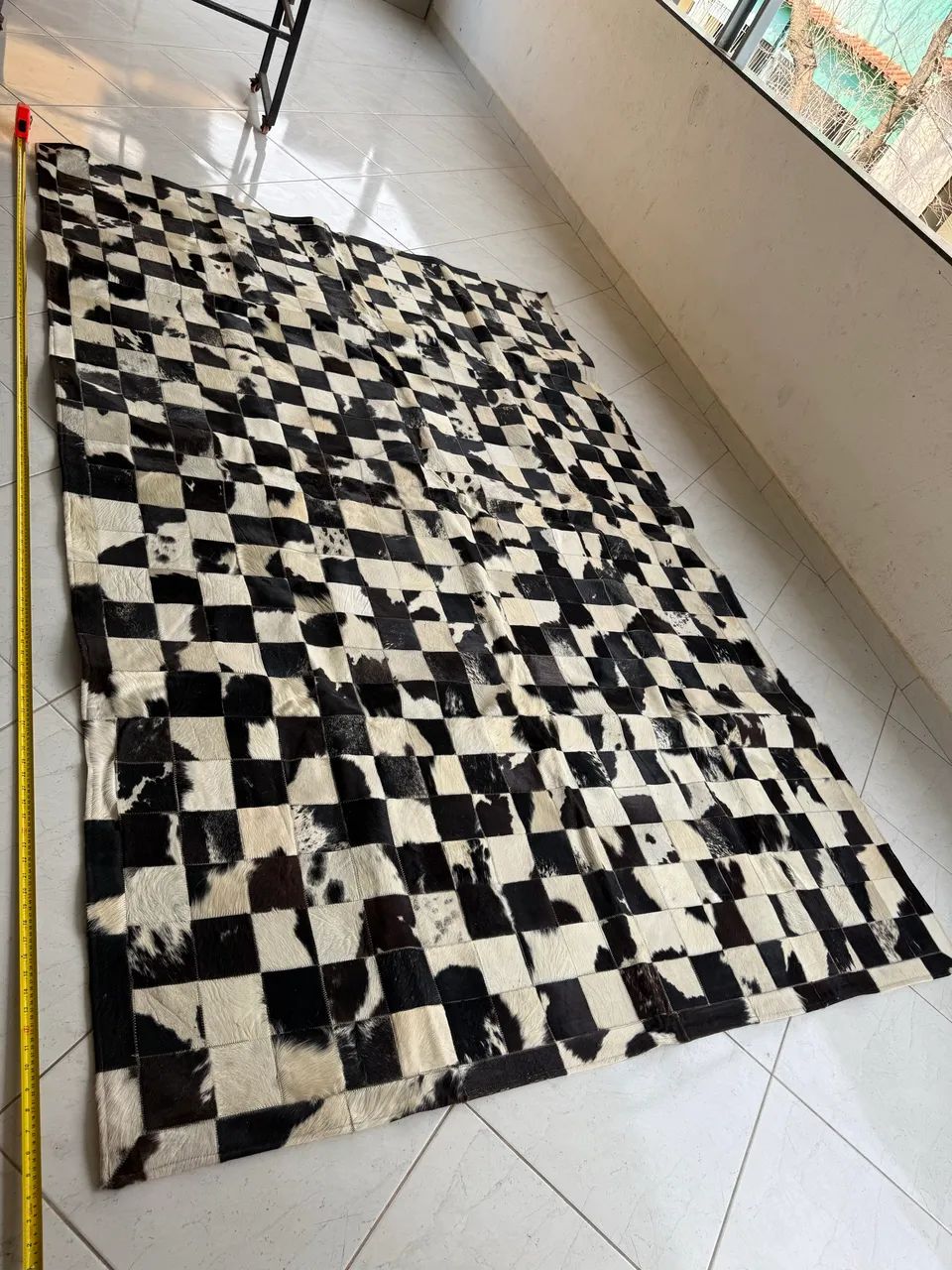 Tapete de Couro Patchwork Preto e Branco - Foto 4