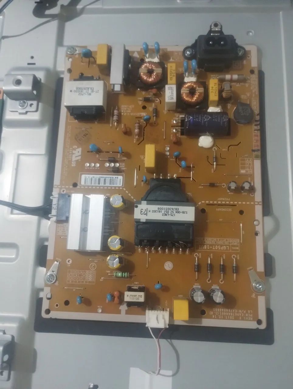 Tv LG 50UK6520psa - com tela quebrada  - Foto 3