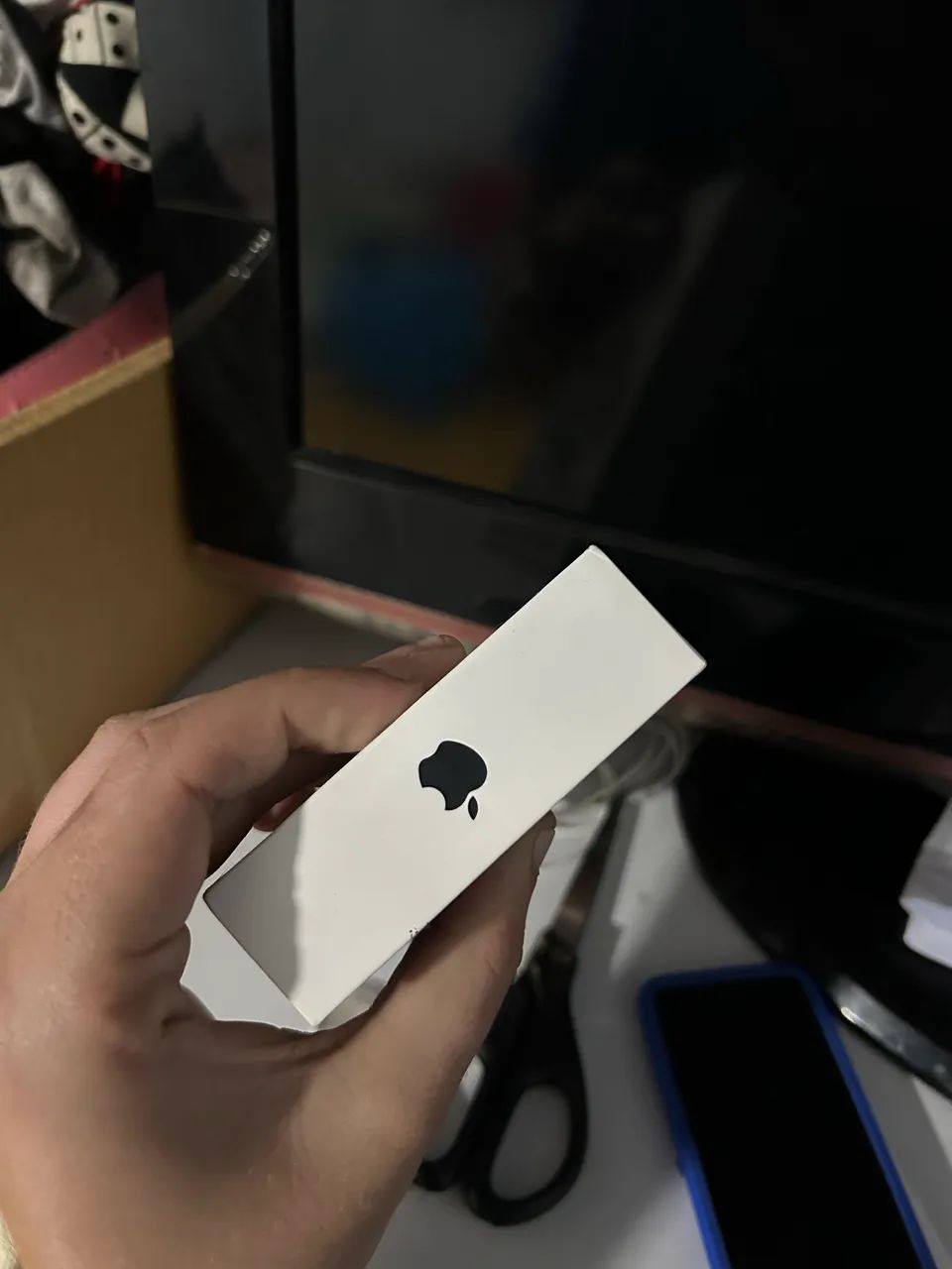 Caixa iPhone 12 original com manuais - Foto 4