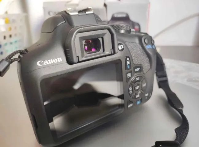 T7 com lente 18-55mm wifi e 24mp, câmera canon, só falo no whats, não falo no olx - Foto 2