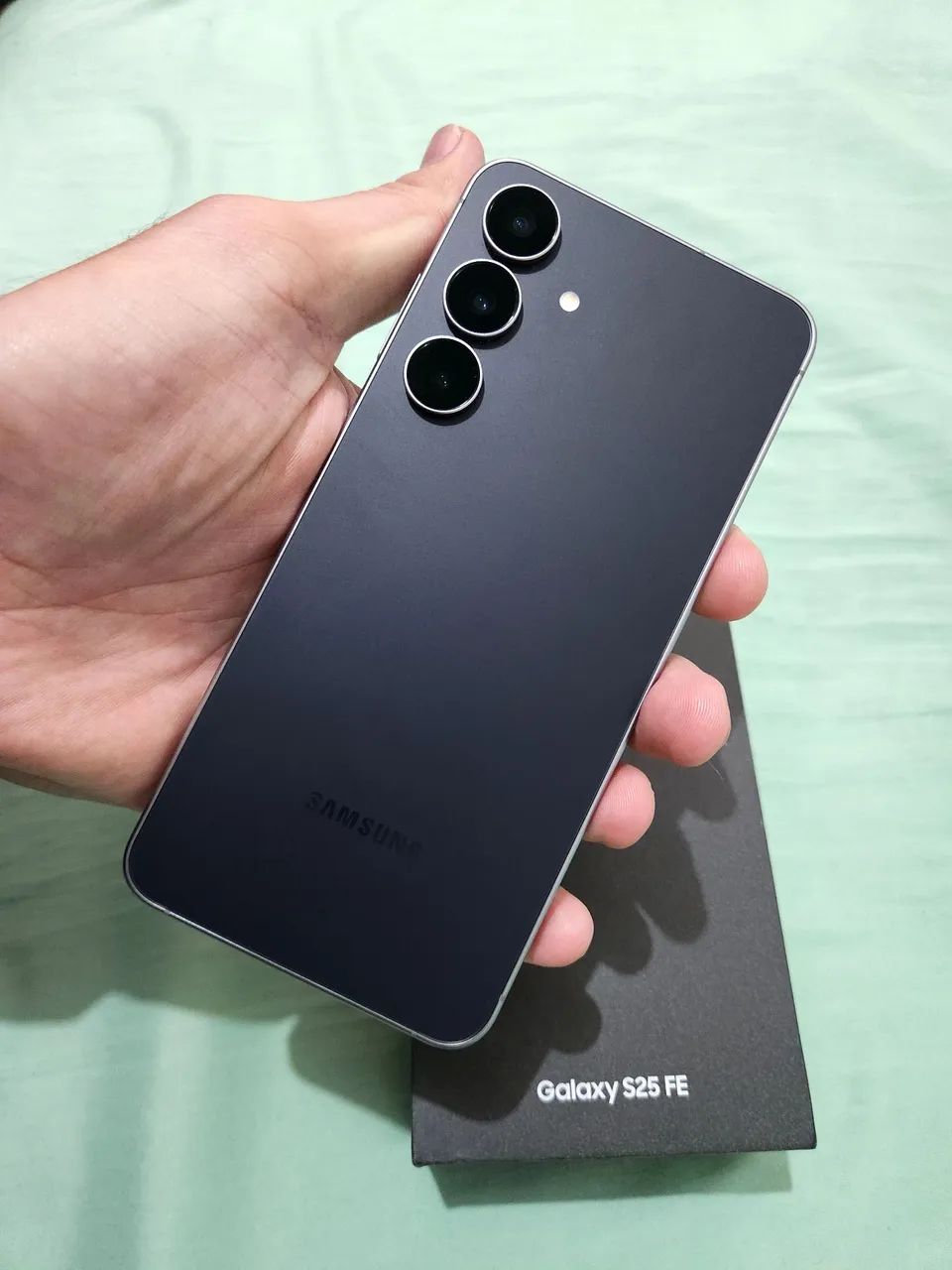 Samsung Galaxy S25 FE Novo - Foto 2