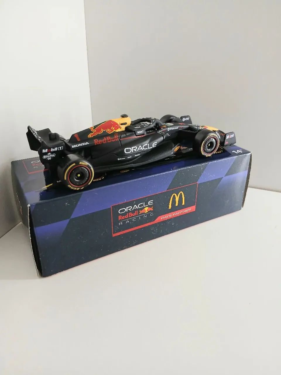 Red Bull MacDonalds 1:43 - Foto 3