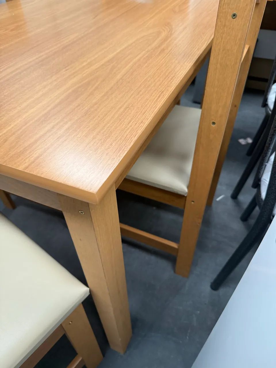 Mesa com 4 cadeiras - entrego Curitiba e região  - Foto 3