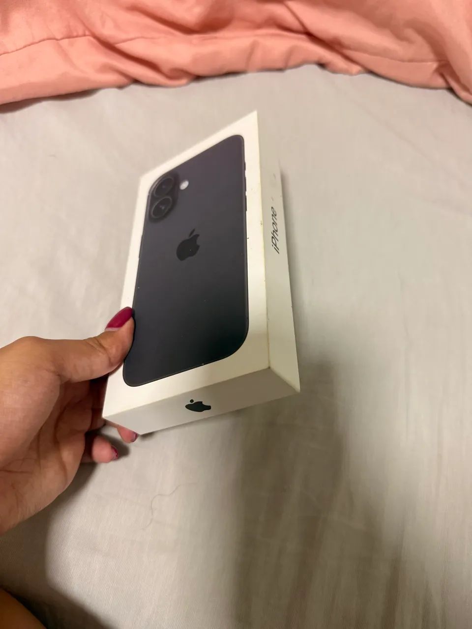 Caixa iPhone 16 - Foto 2