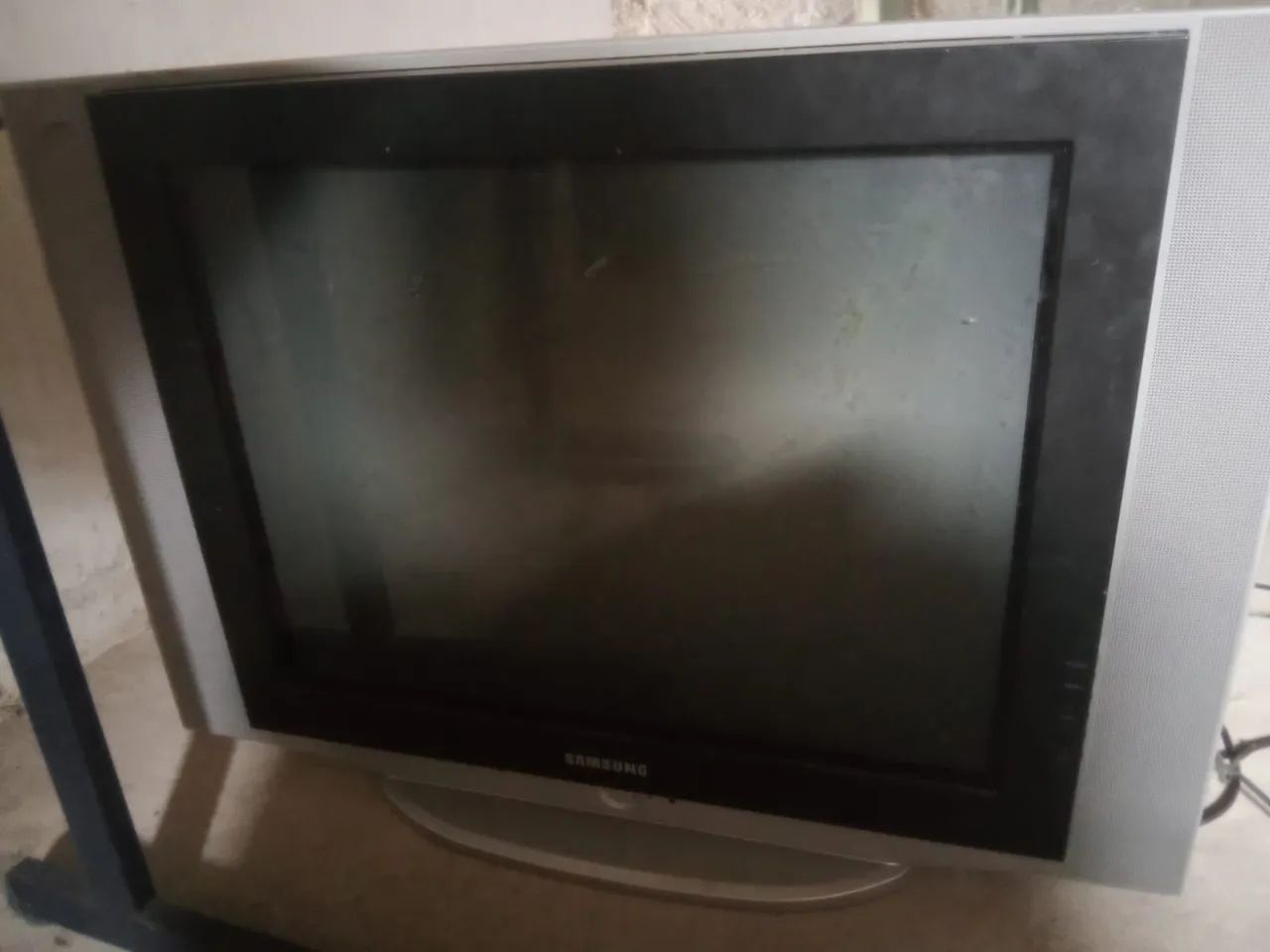 Tv de tubo tela plaina 29 polegadas