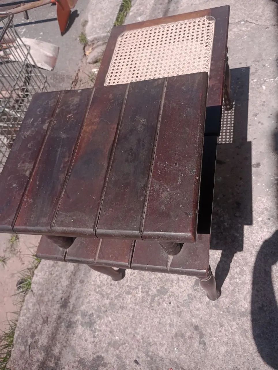 Vendo mesa de telefone antigo 180 reais  - Foto 2