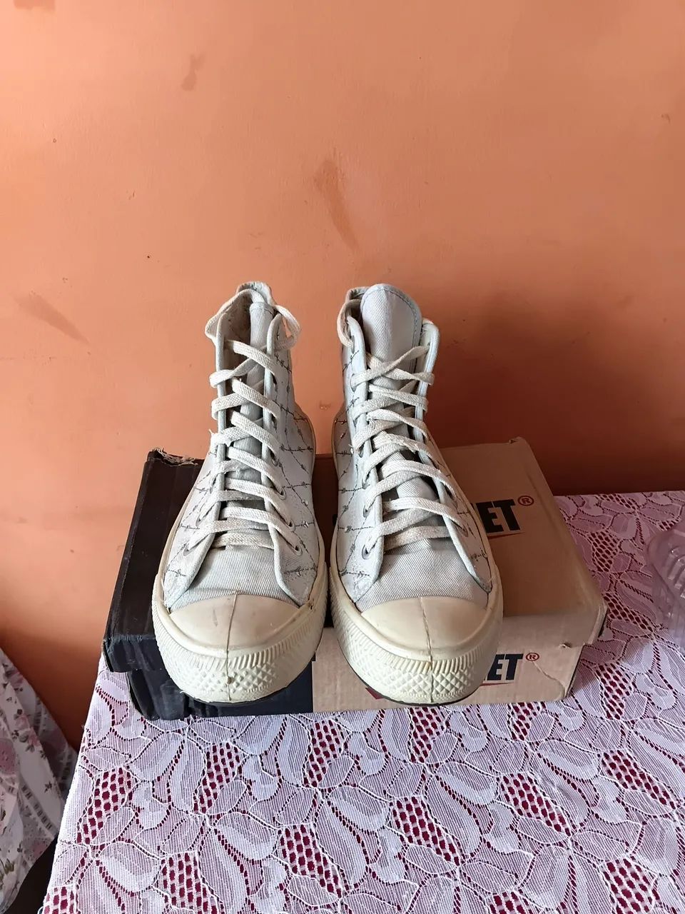 Tênis STAR FEET.