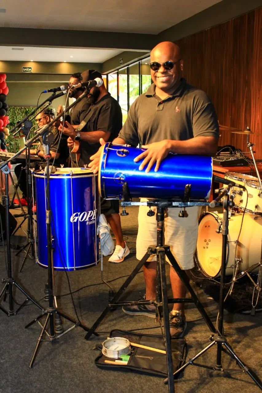 Banda, grupo de pagode, cantor de samba / contrate / aniversários /confra/ casamentos. - Foto 4