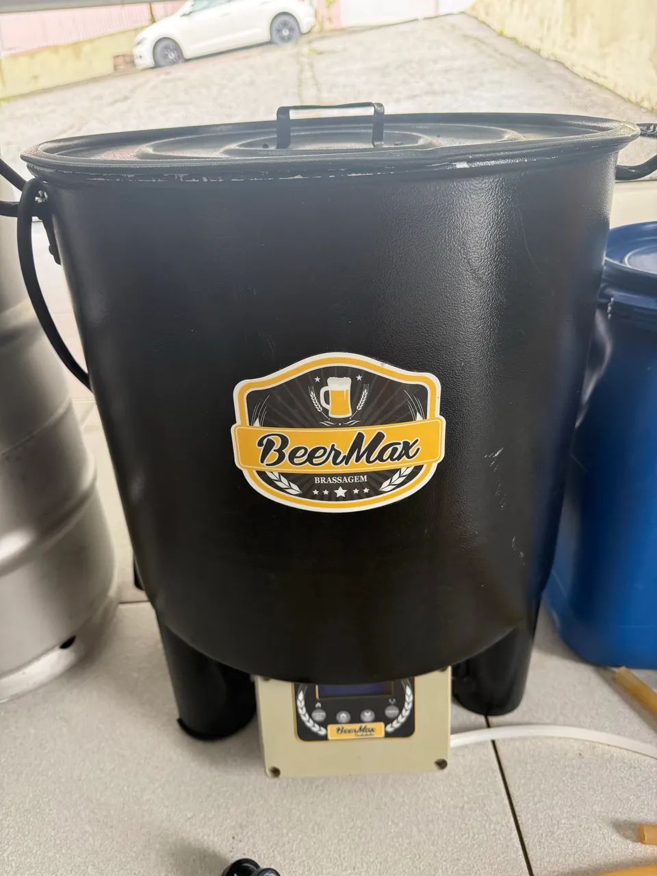 Equipamento e acessórios para chopp artesanal 