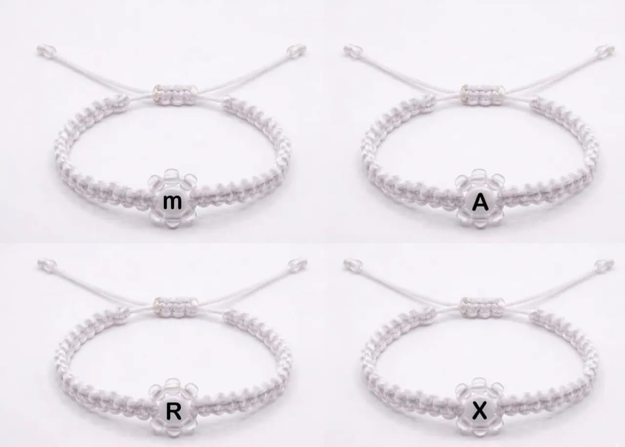 Pulseira Artesanal com letra inicial  - Foto 2