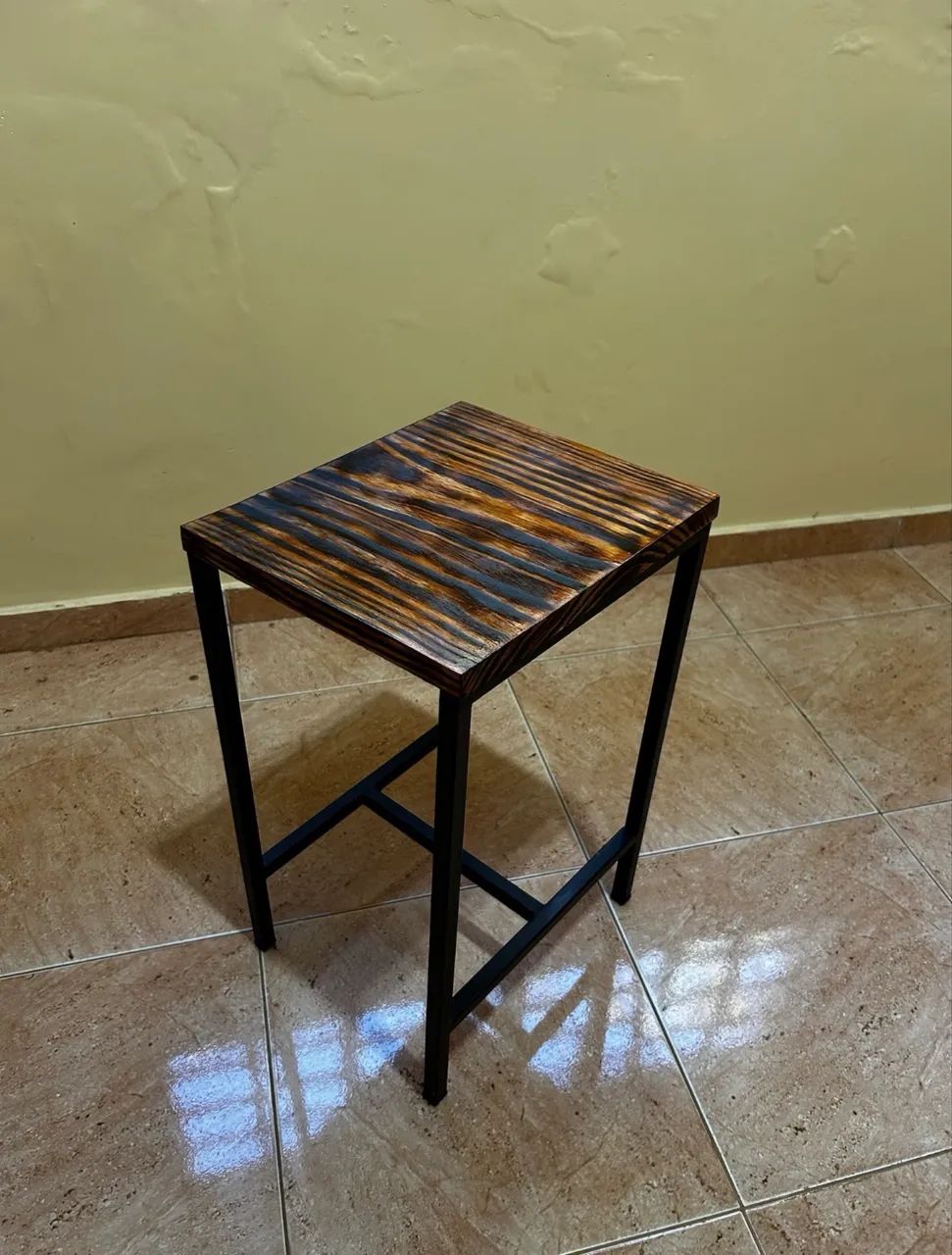 Banco Estilo Industrial