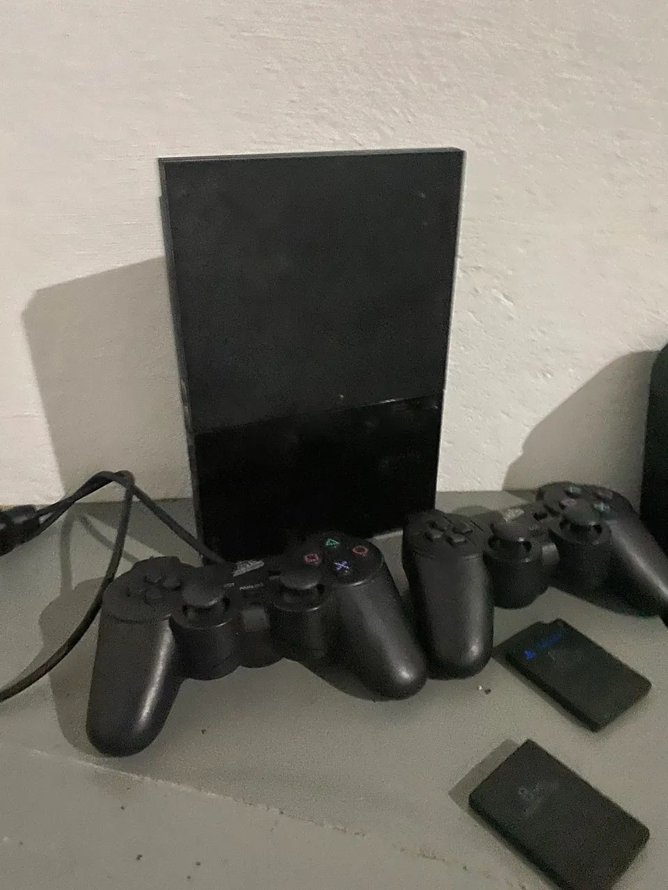 ? PlayStation 2 + 2 Controles - Foto 2