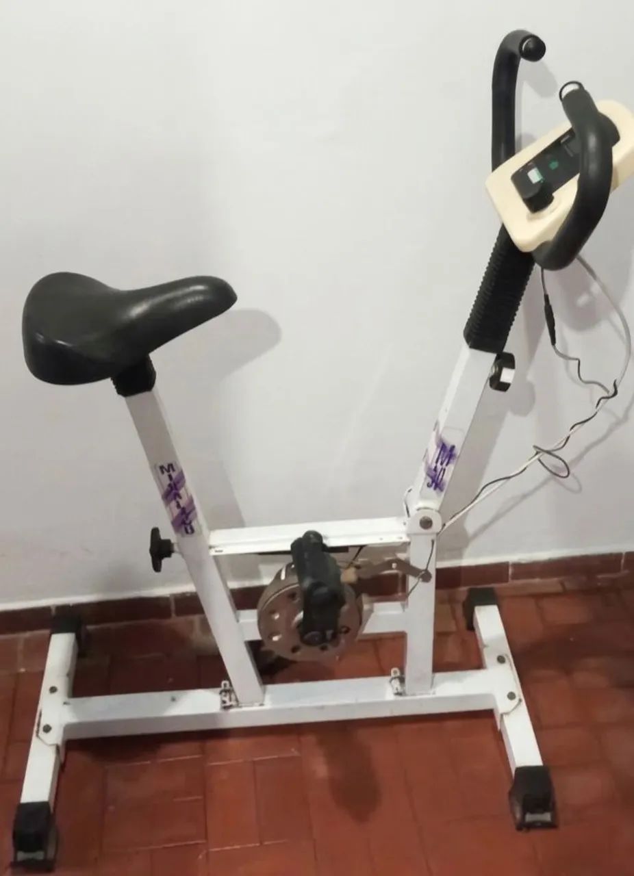 Bicicleta Ergométrica Compacta  - Foto 3