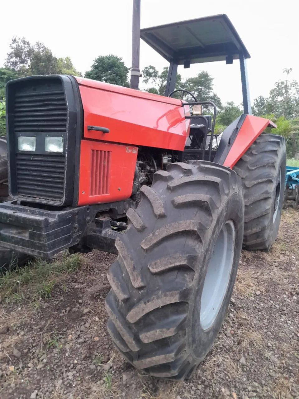 Trator 4x4 modelo 660 - Foto 5