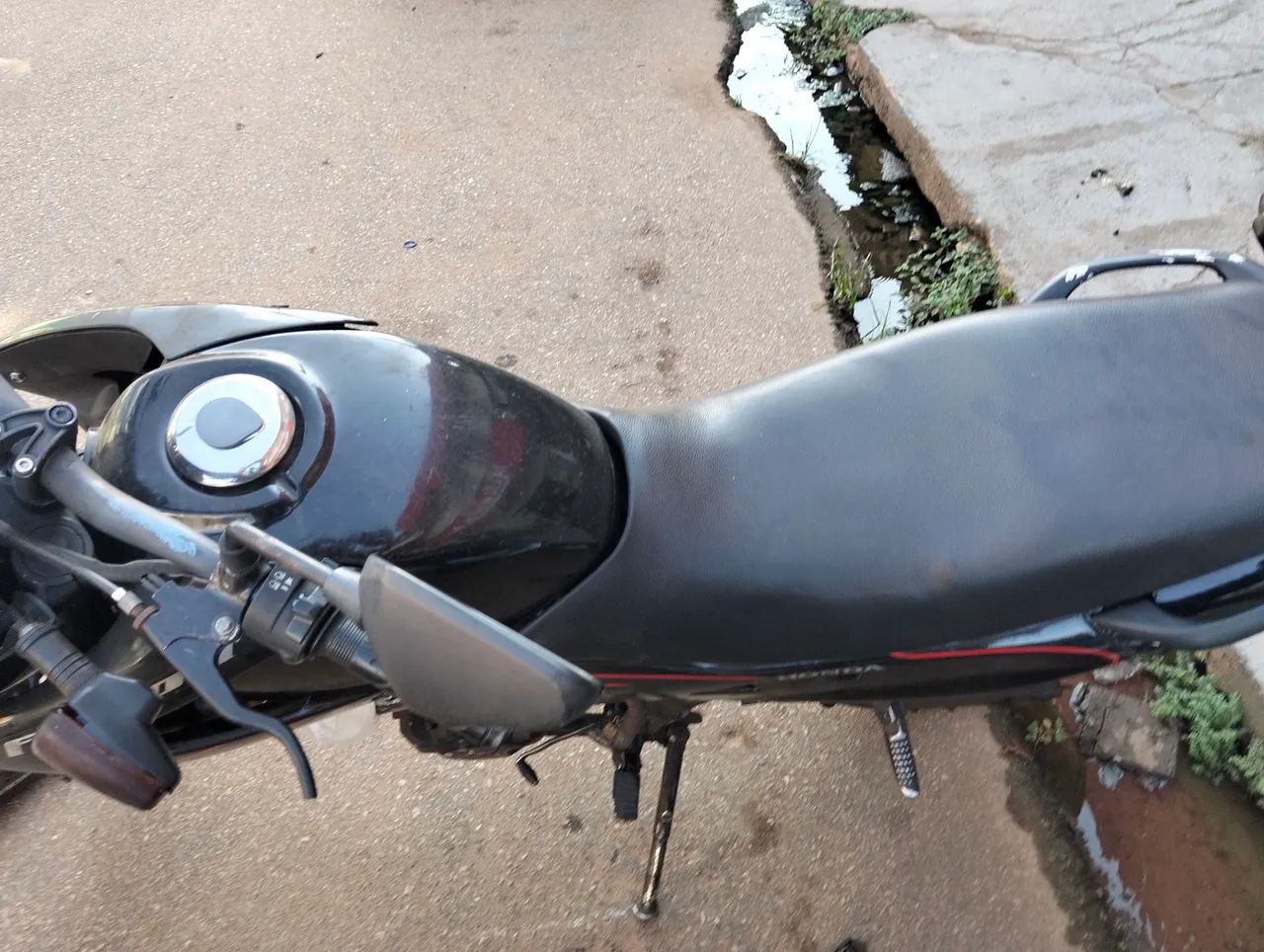 Falcon com motor batido  - Foto 3