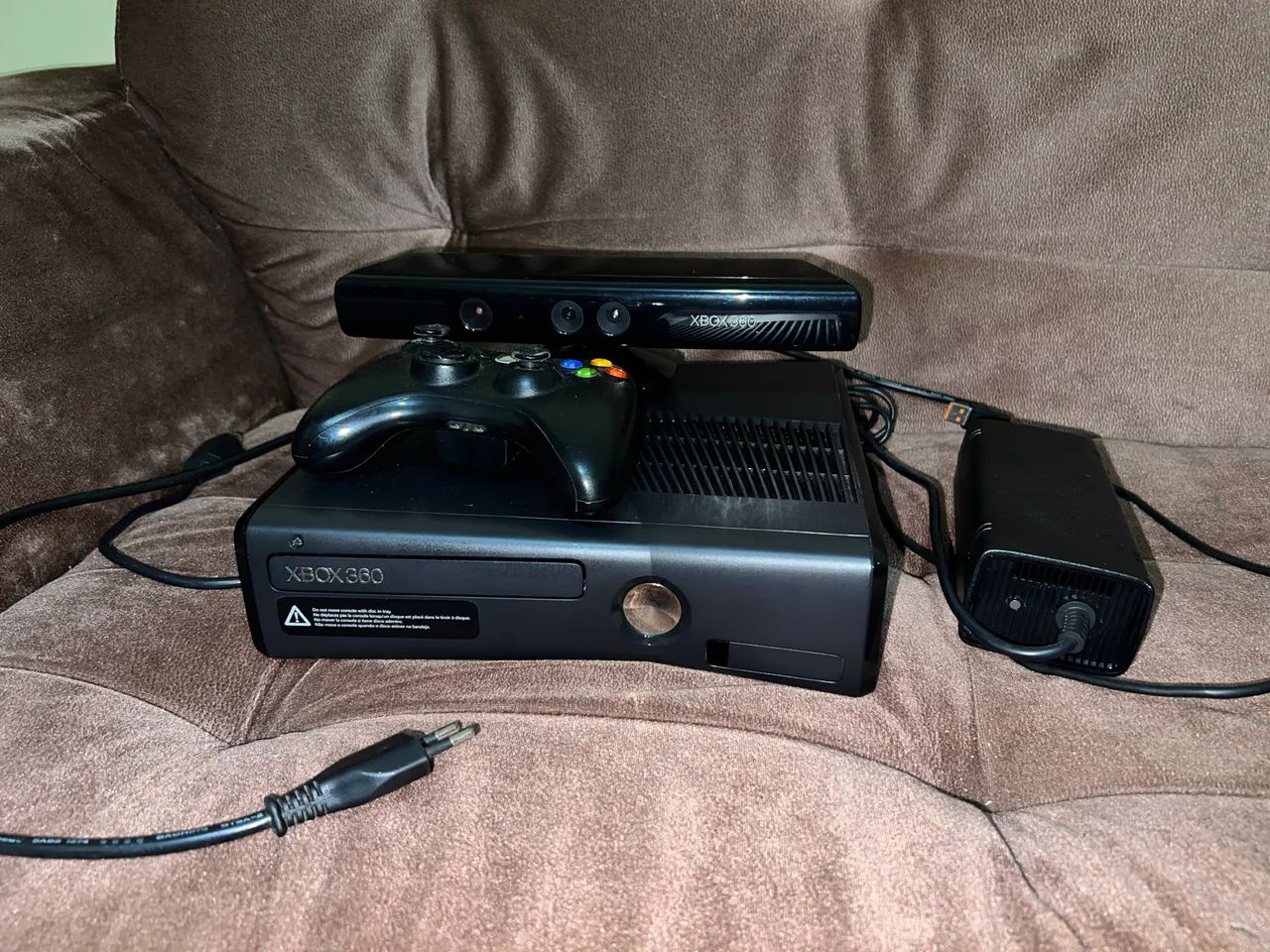 Xbox 360 slim com kinect 
