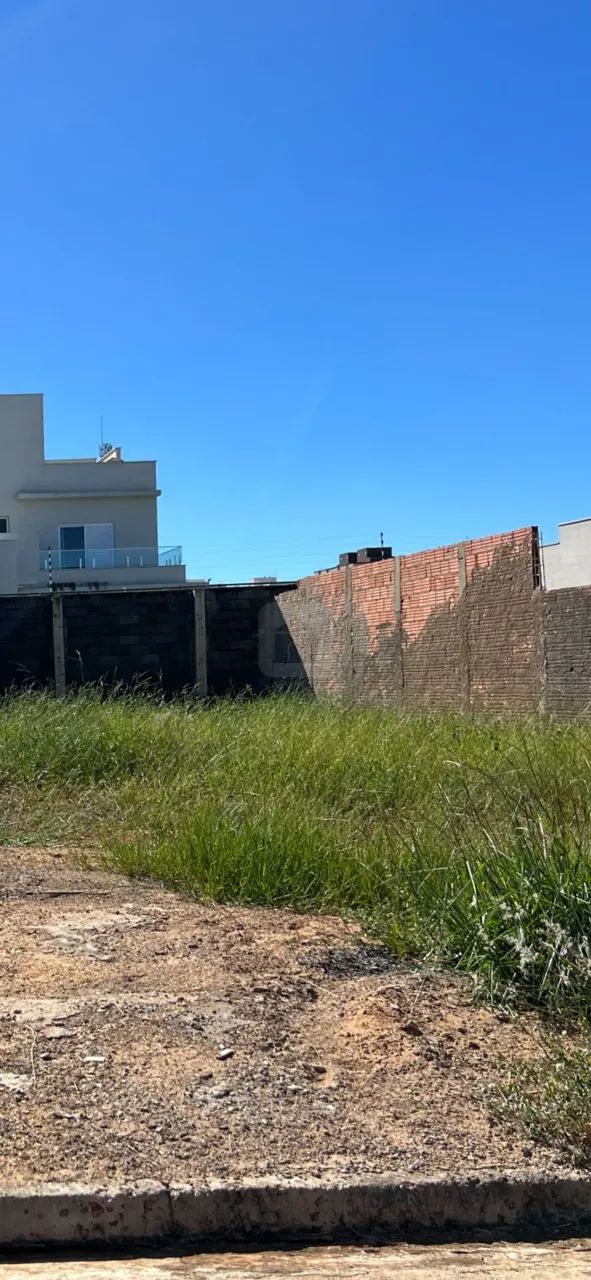 Lote para venda no bairro Laranjeiras. - Foto 3