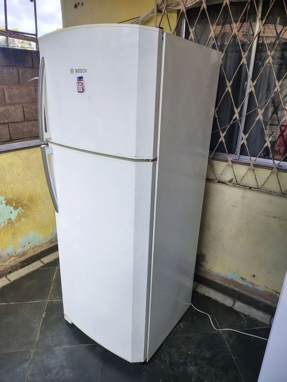 Geladeira Bosch em ótimo estado de conservação e funcionamento! - Foto 3